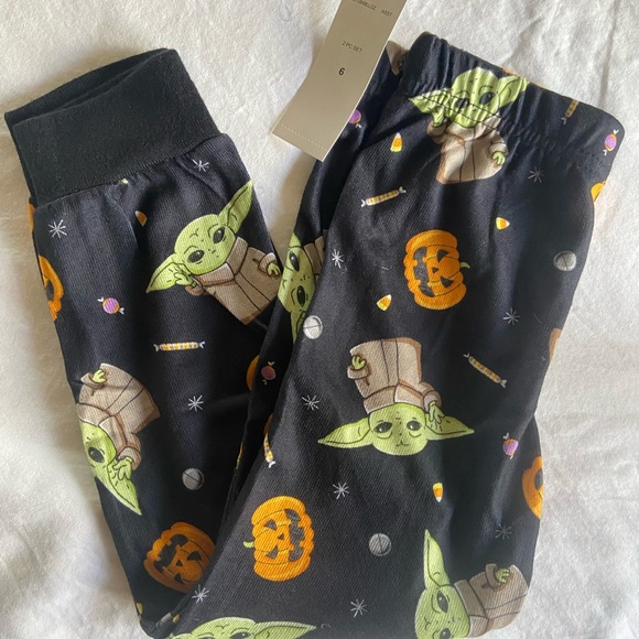 🎃NWT-Star Wars Baby Yoda Halloween Pajama Set🎃 - Picture 4 of 4